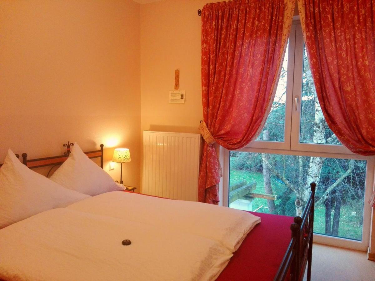 Mediterran Hotel Juwel Karlstein am Main Bagian luar foto