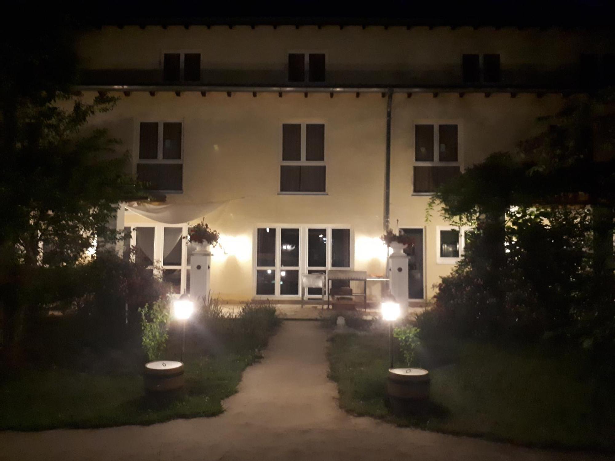 Mediterran Hotel Juwel Karlstein am Main Bagian luar foto