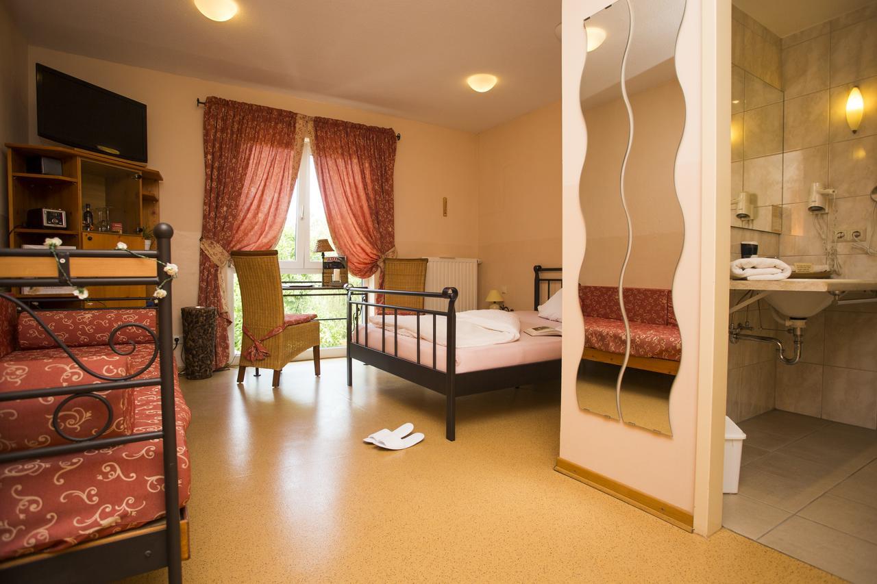 Mediterran Hotel Juwel Karlstein am Main Bagian luar foto
